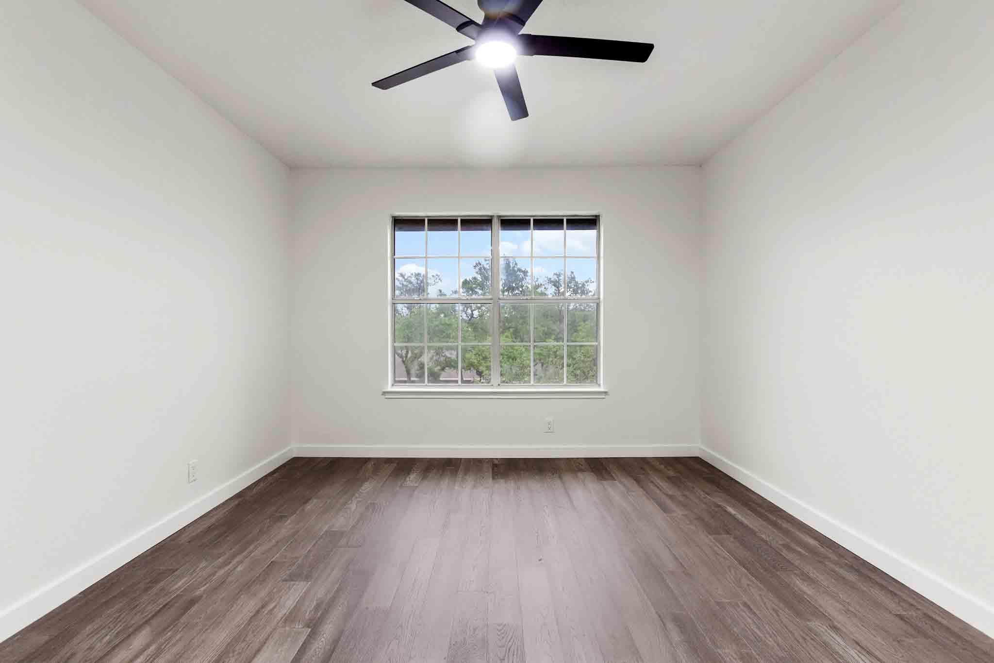 201 Timpanagos Dr, Lakeway, TX 78734