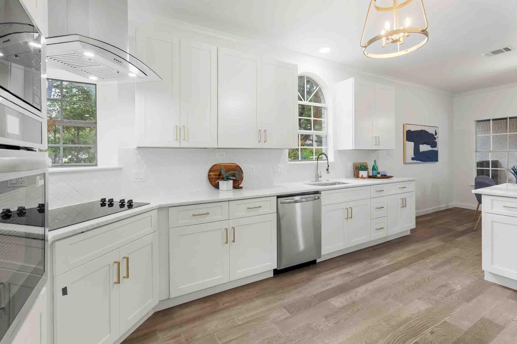 201 Timpanagos Dr, Lakeway, TX 78734