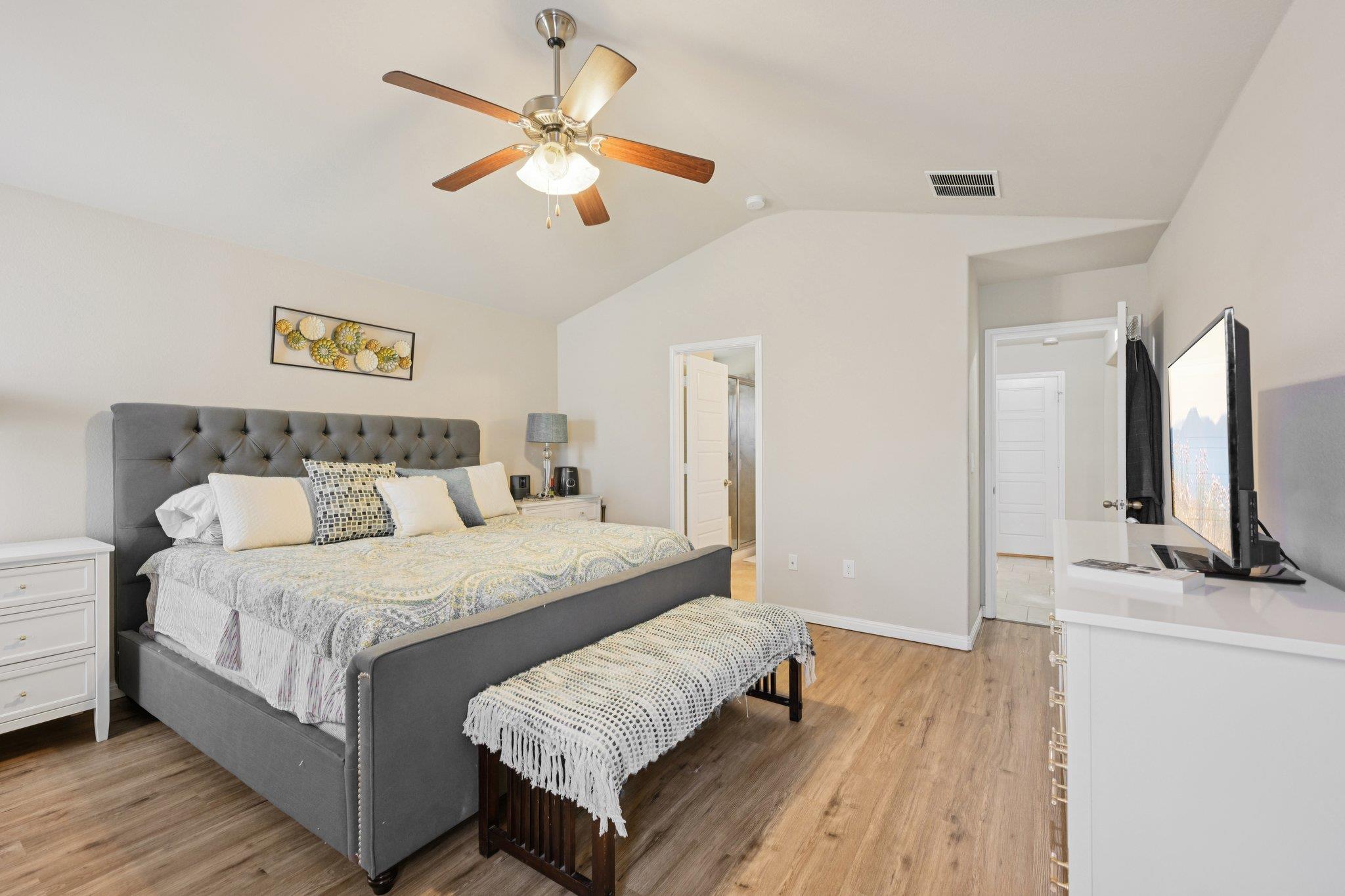 505 Buttermilk Ln, Leander, TX 78641