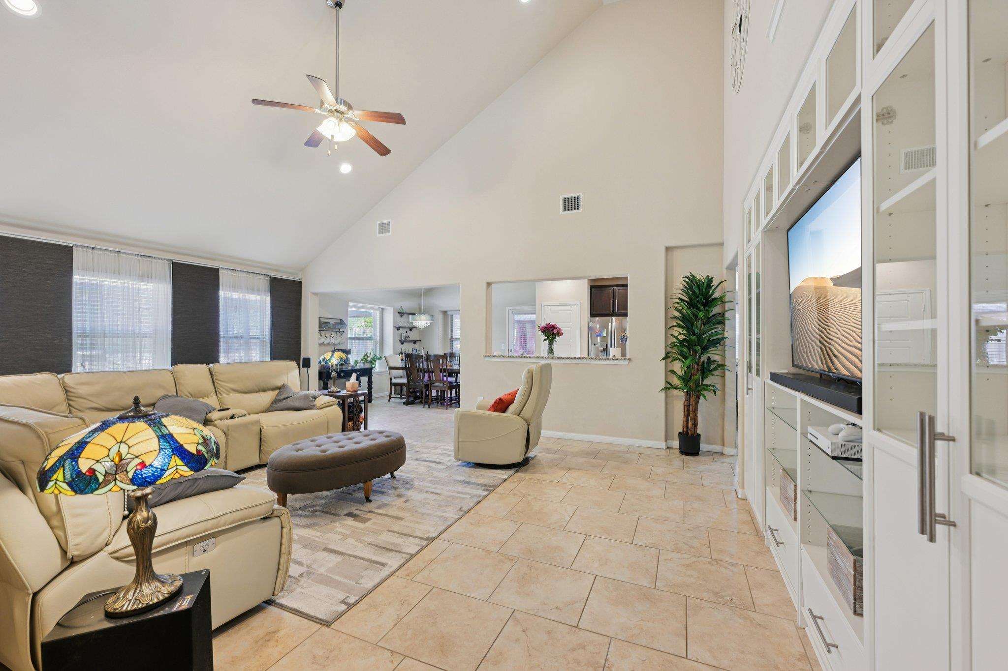 505 Buttermilk Ln, Leander, TX 78641