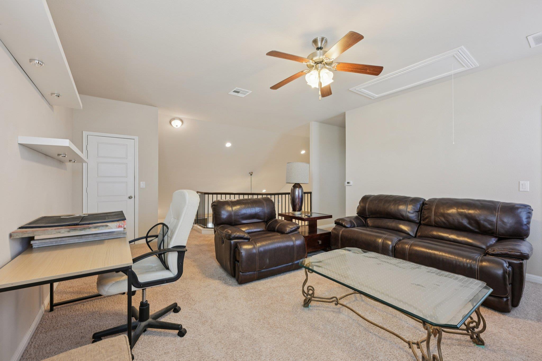 505 Buttermilk Ln, Leander, TX 78641