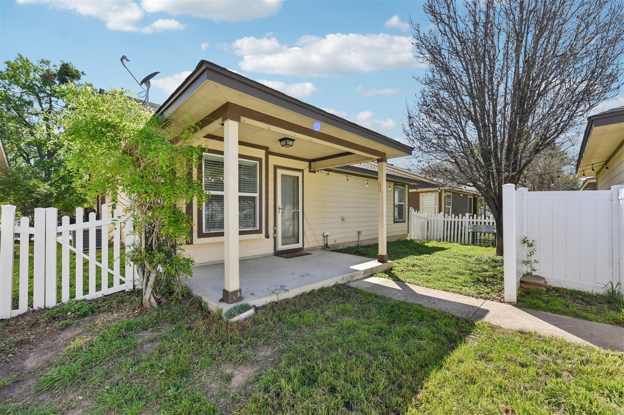 736 Gabriel Mills Dr, Round Rock, TX 78664