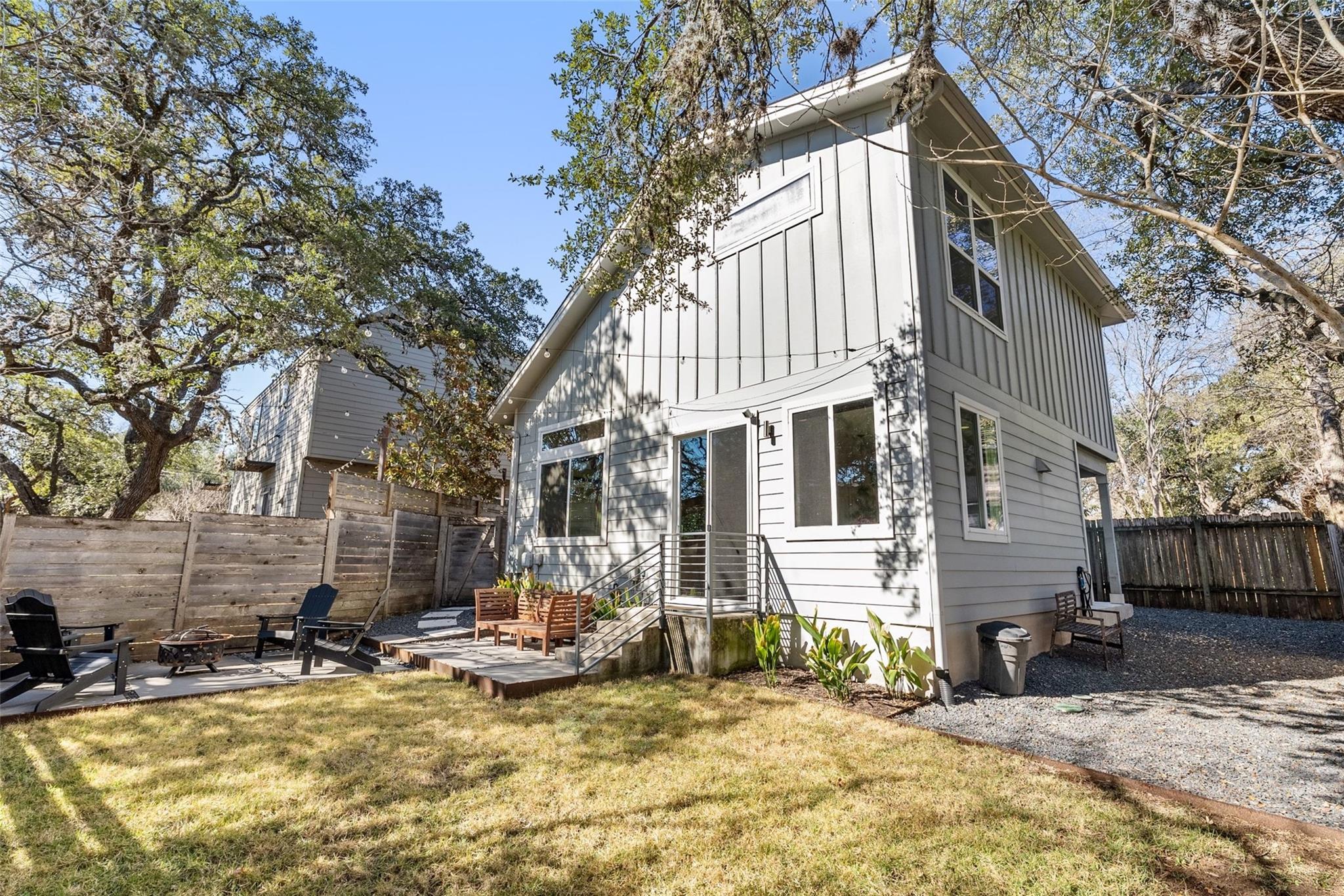 402 El Paso St # B, Austin, TX 78704