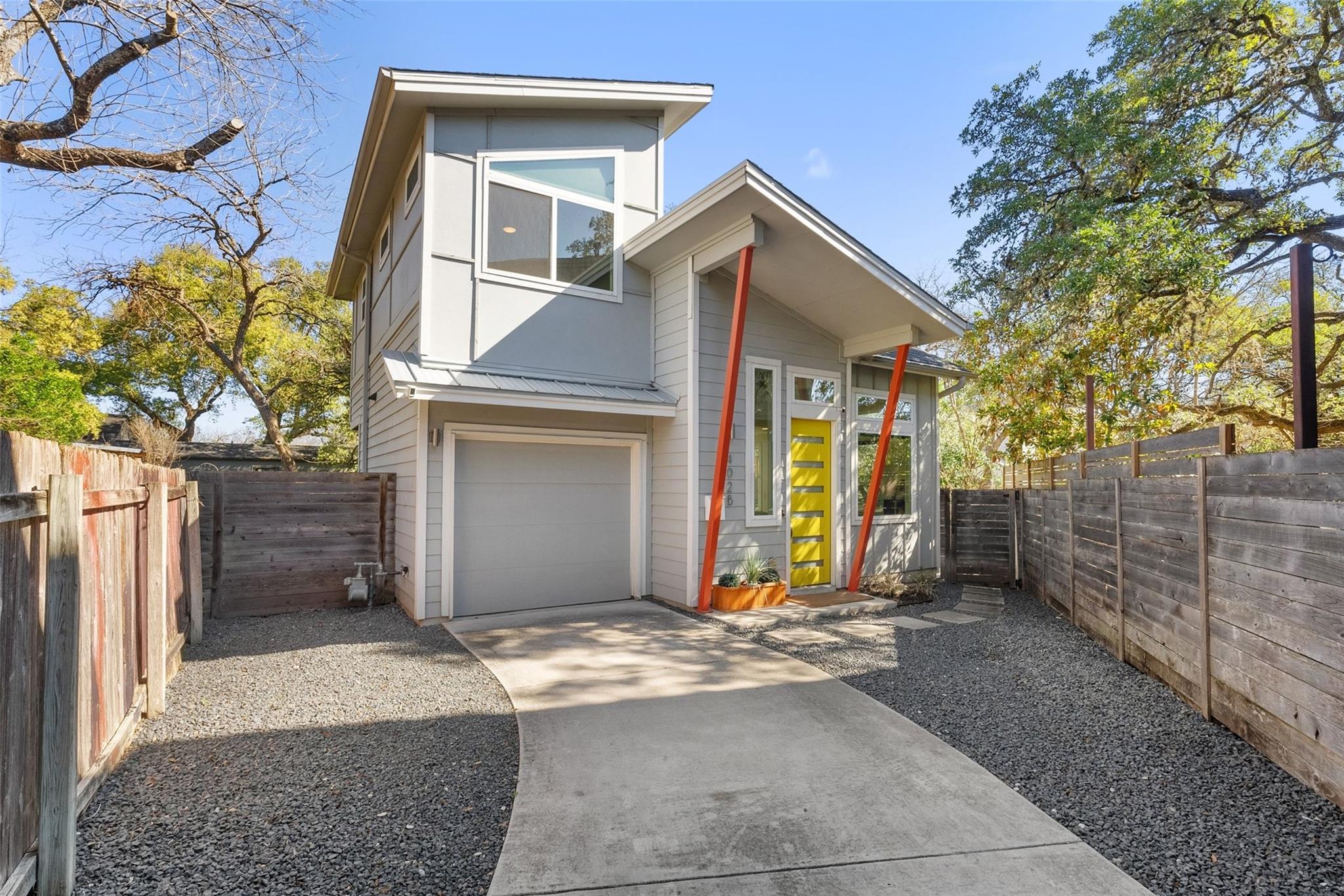 402 El Paso St # B, Austin, TX 78704