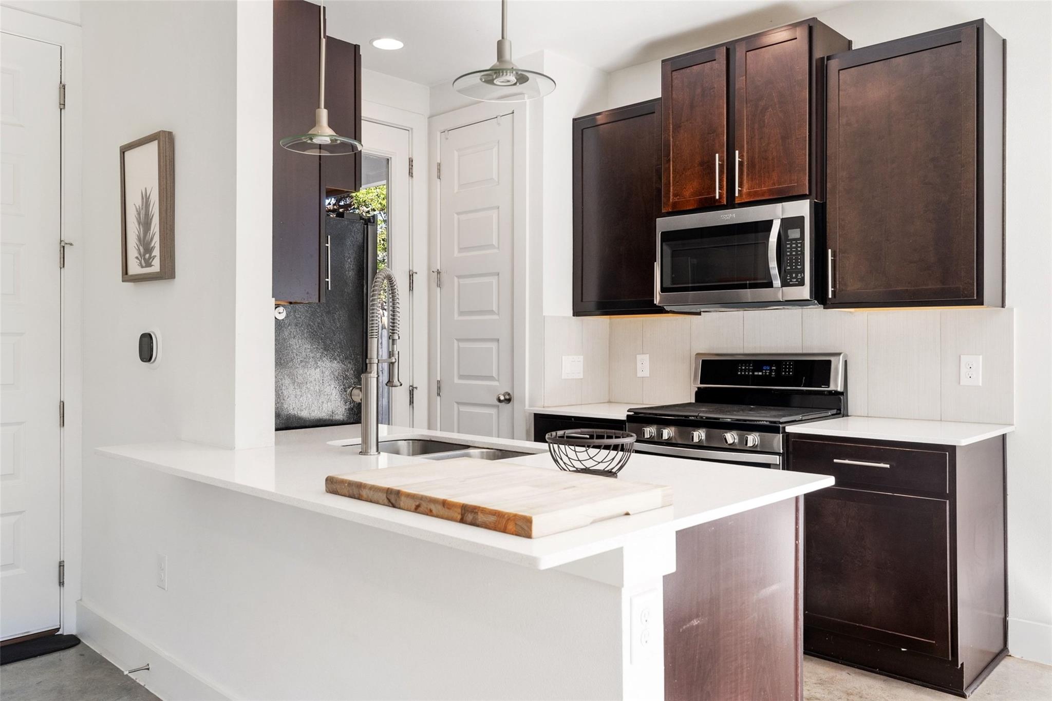 402 El Paso St # B, Austin, TX 78704