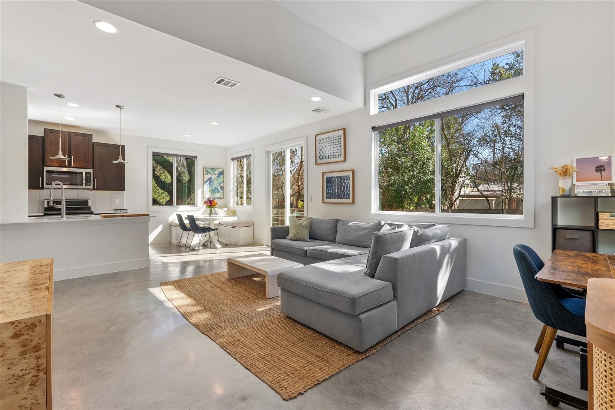 402 El Paso St # B, Austin, TX 78704