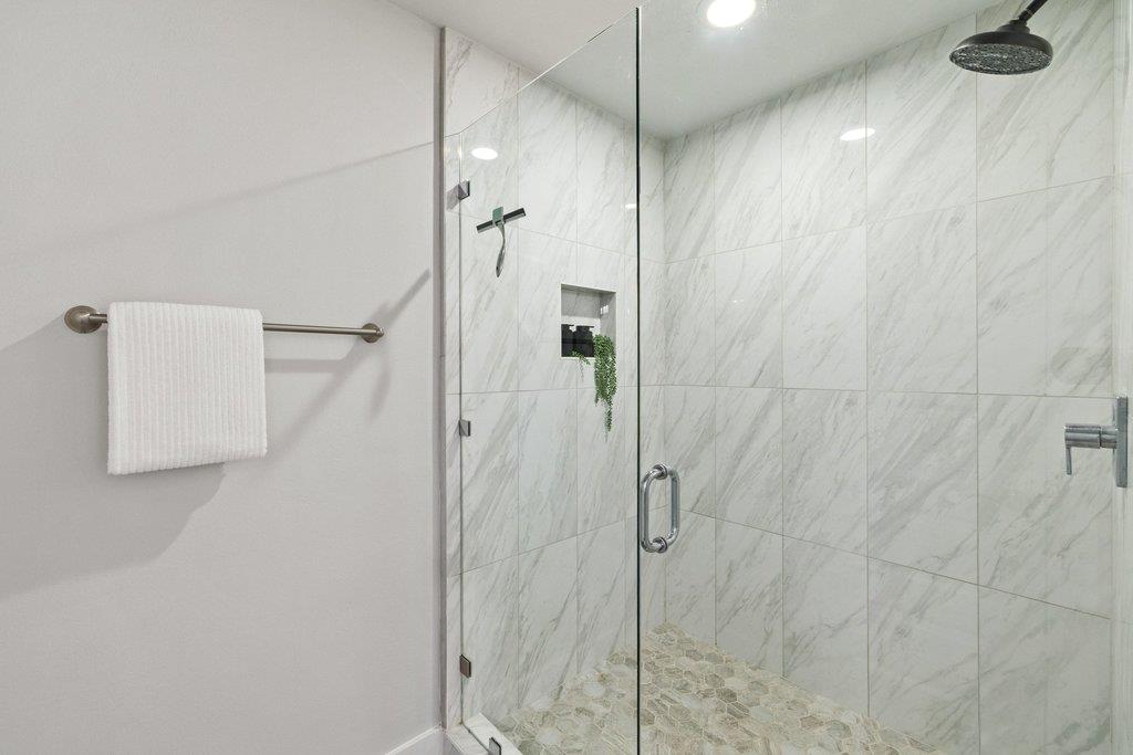 60 Augusta Dr, Wimberley, TX 78676