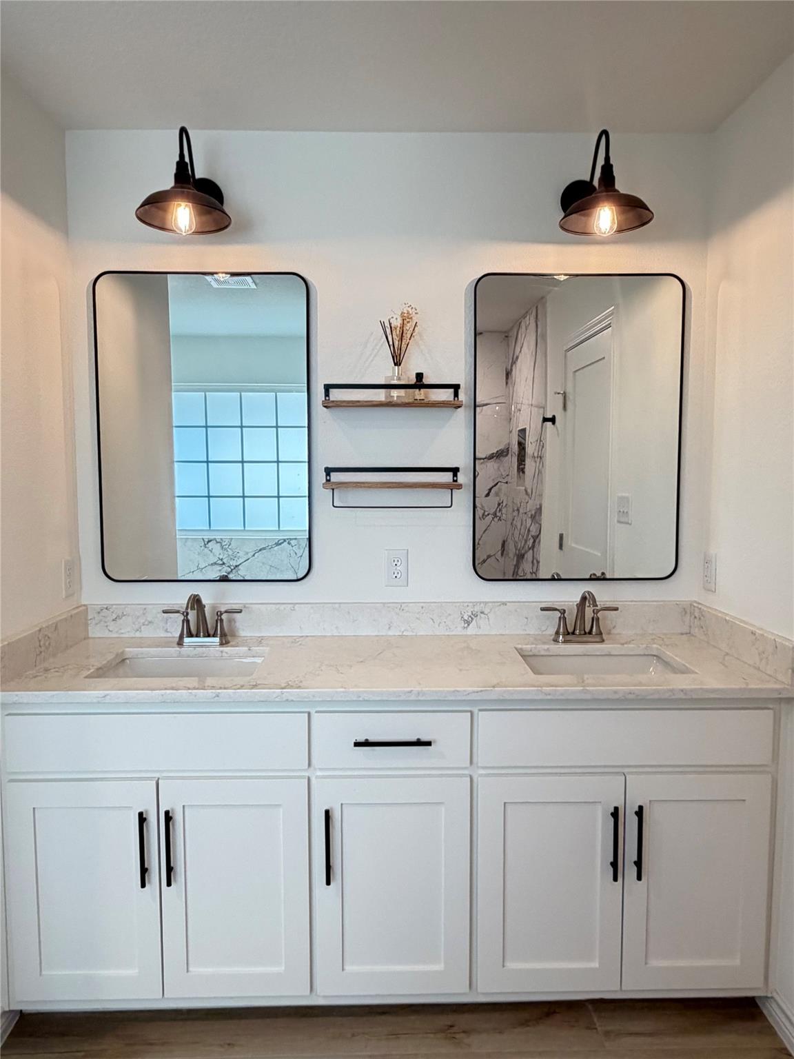 1742 Martinez Rd, Yoakum, TX 77995