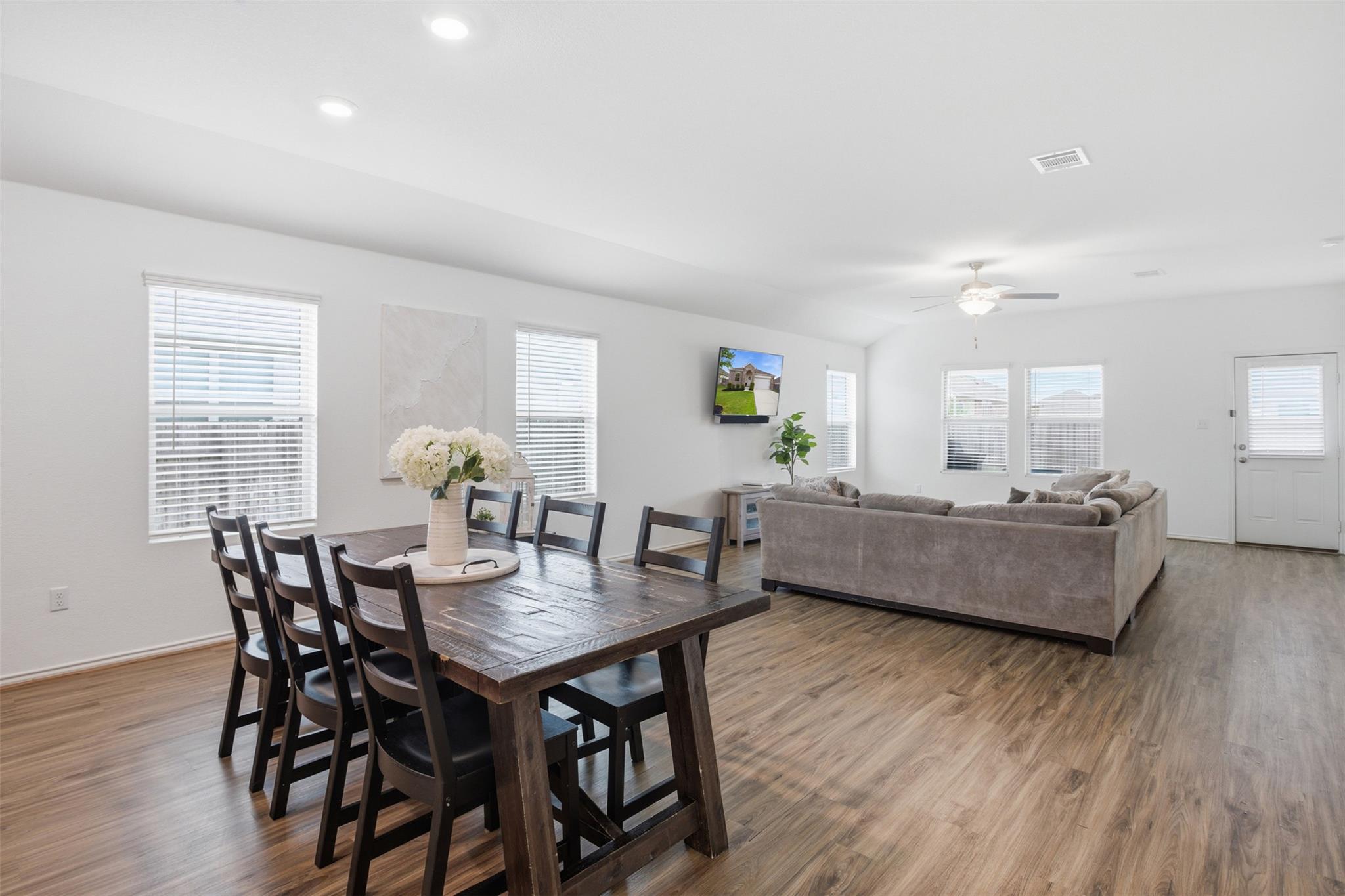 509 Marklawn Ln, Hutto, TX 78634