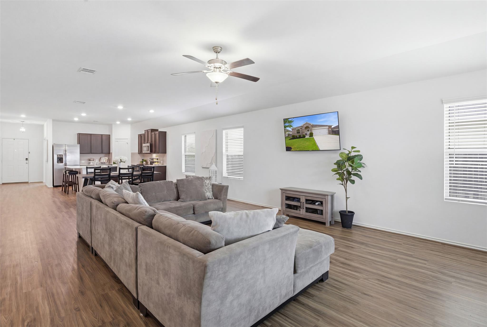 509 Marklawn Ln, Hutto, TX 78634