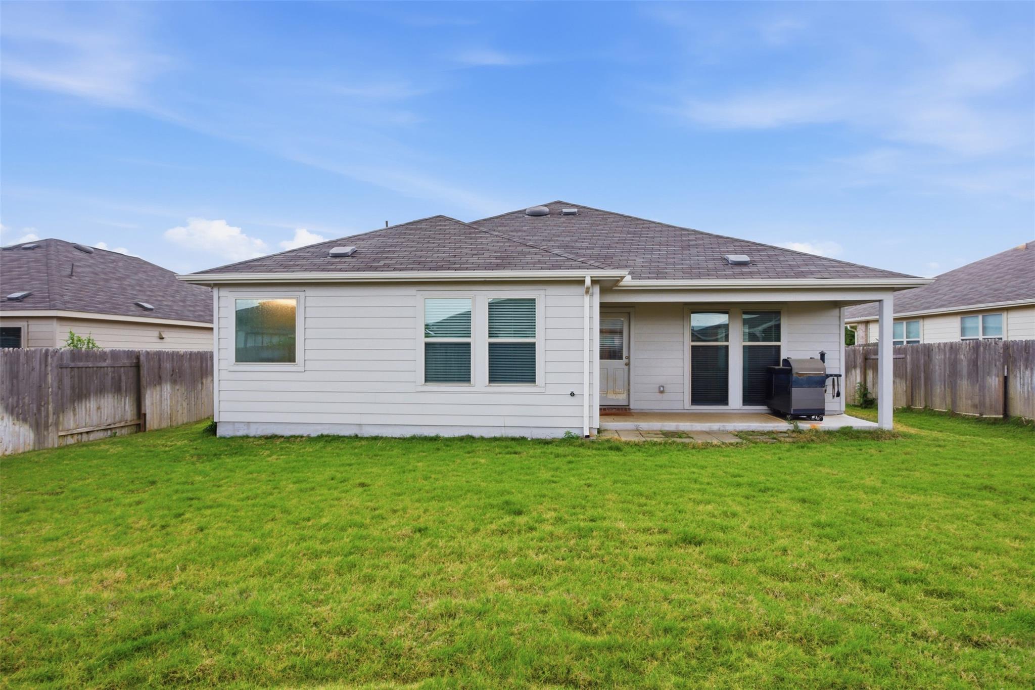 509 Marklawn Ln, Hutto, TX 78634