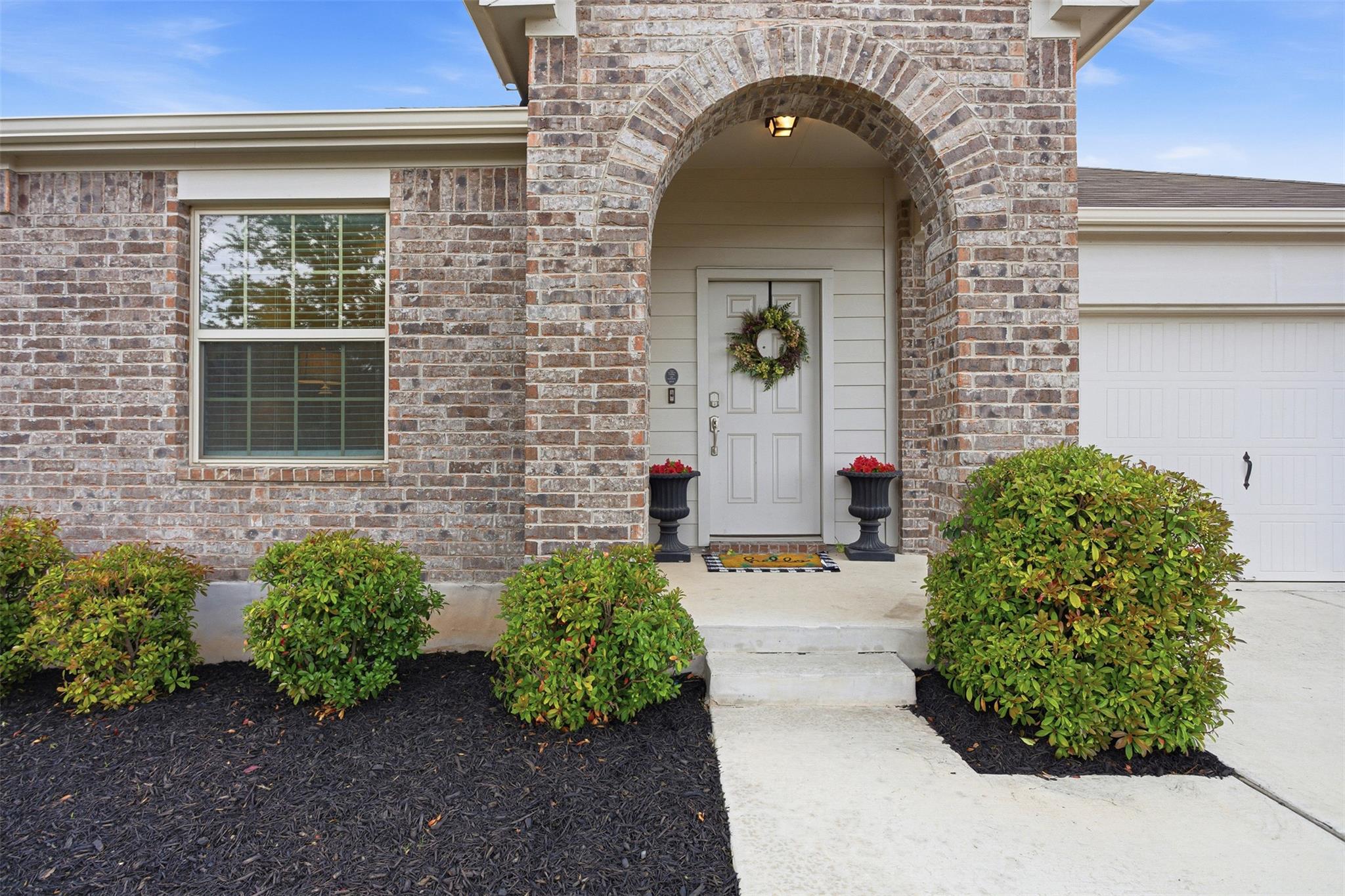 509 Marklawn Ln, Hutto, TX 78634