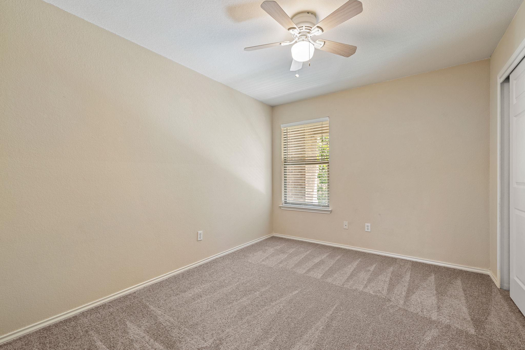 301 Wildwood Dr, Georgetown, TX 78633