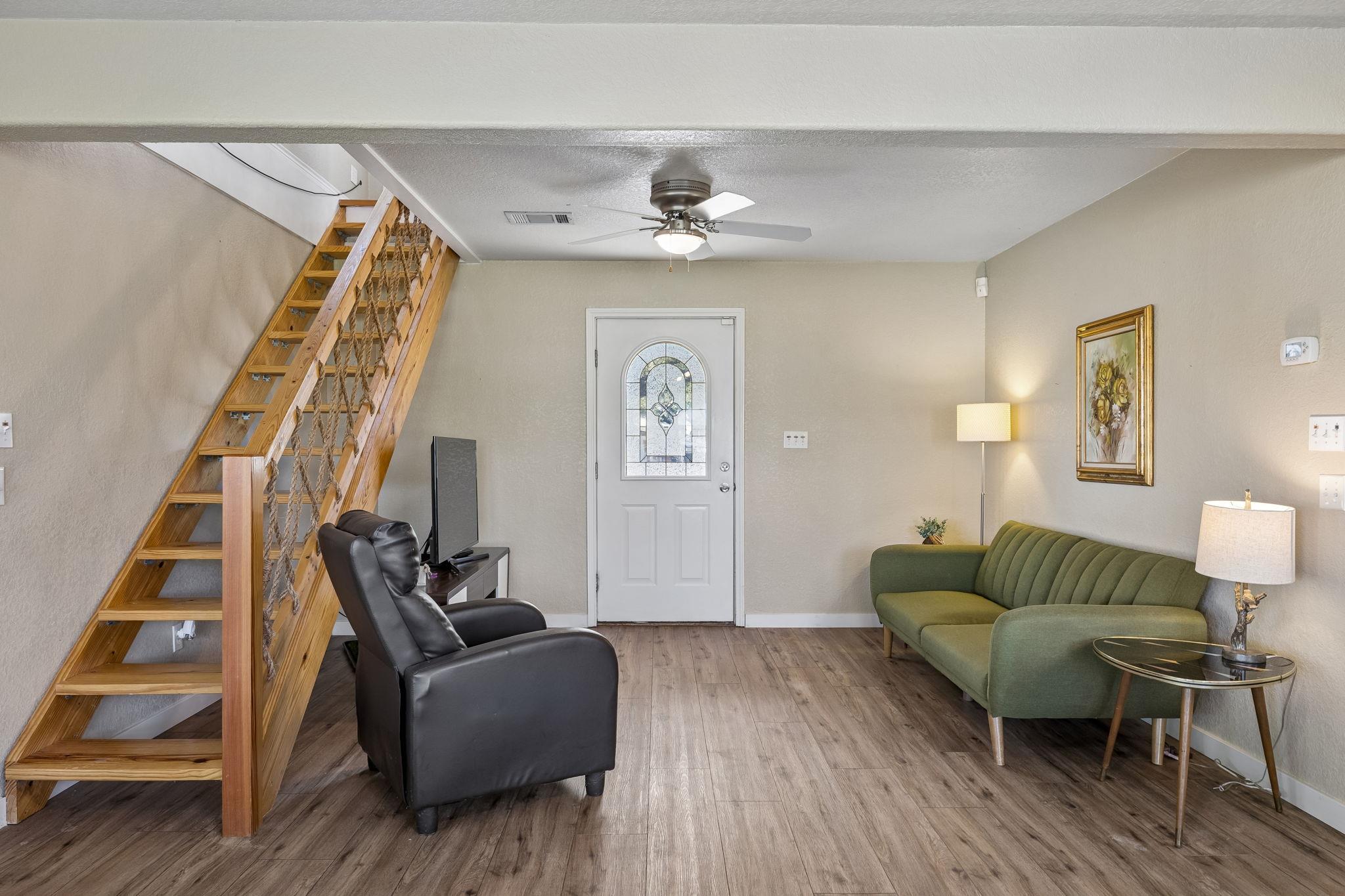 619 Clear Cove Dr, Granite Shoals, TX 78654