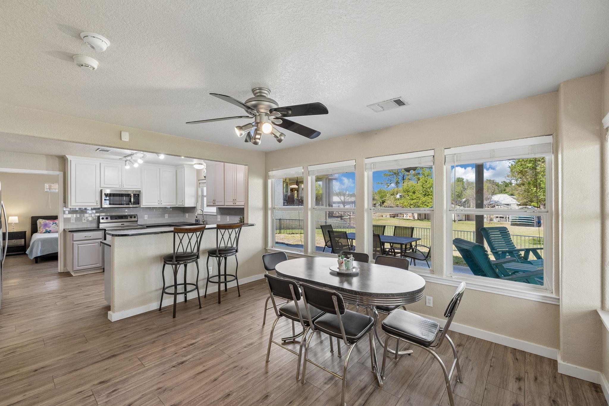 619 Clear Cove Dr, Granite Shoals, TX 78654