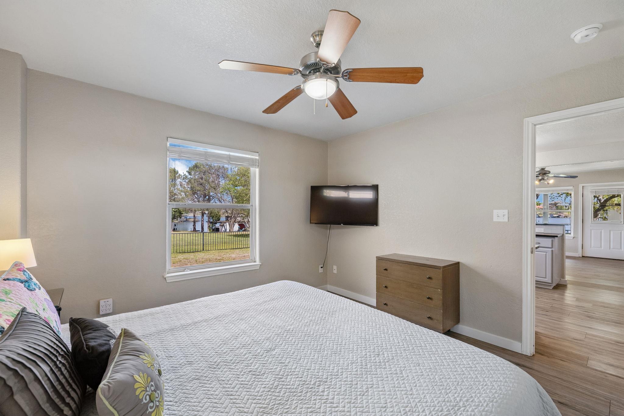 619 Clear Cove Dr, Granite Shoals, TX 78654