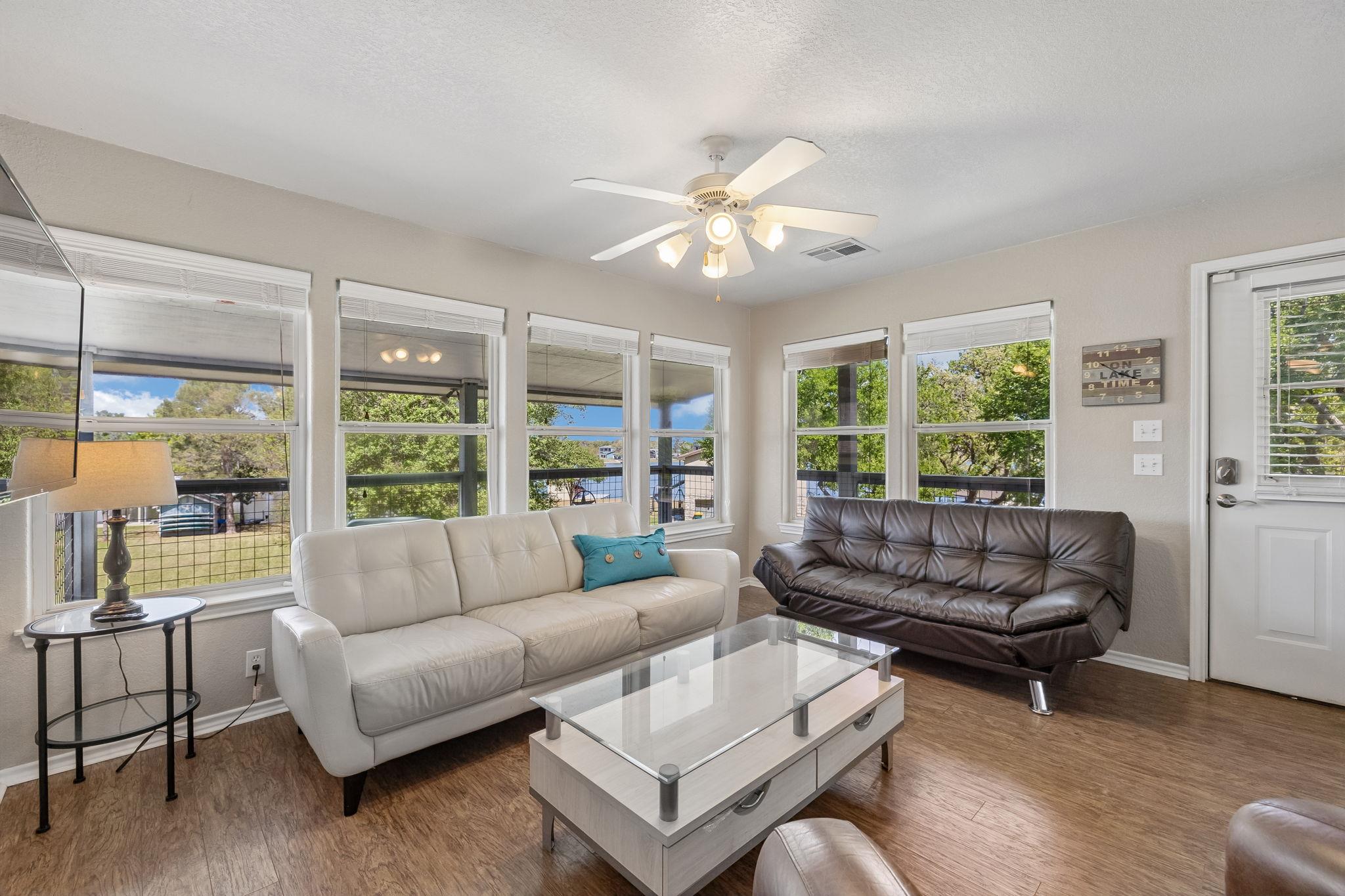 619 Clear Cove Dr, Granite Shoals, TX 78654