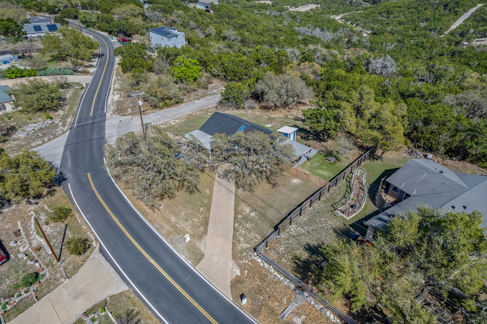 20811 Trapper Ln, Lago Vista, TX 78645