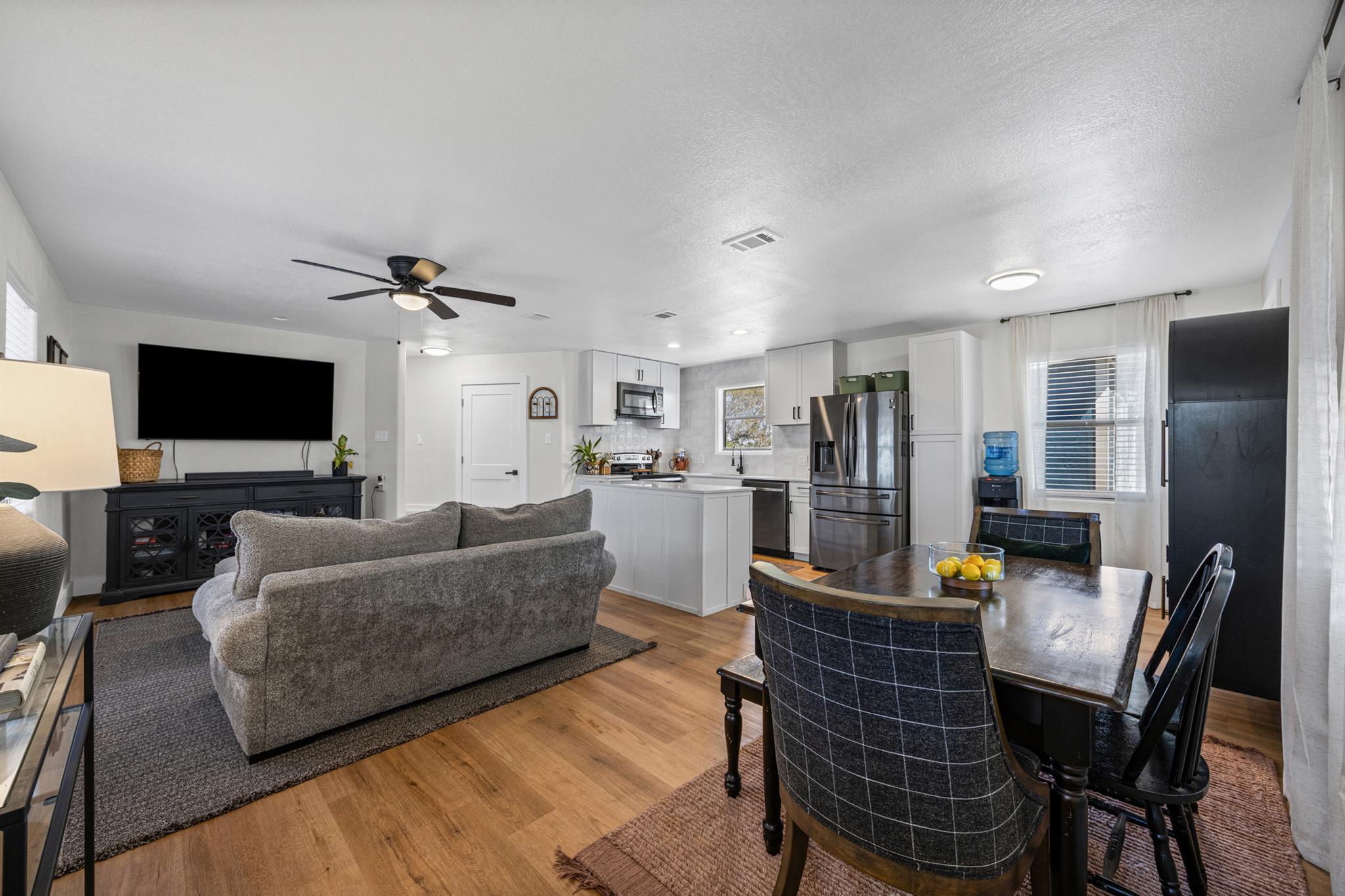 20811 Trapper Ln, Lago Vista, TX 78645