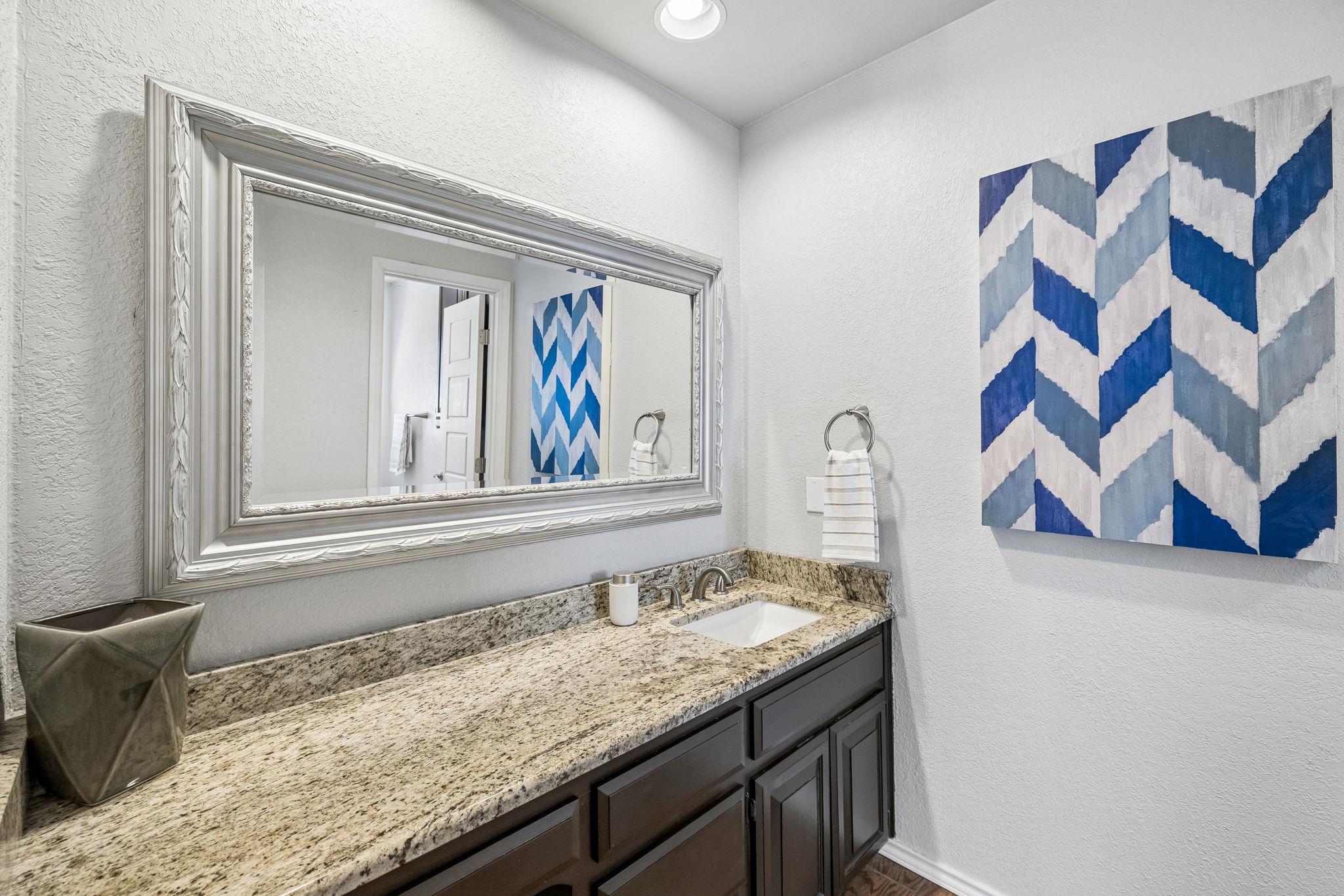 101 Island Dr, Horseshoe Bay, TX 78657