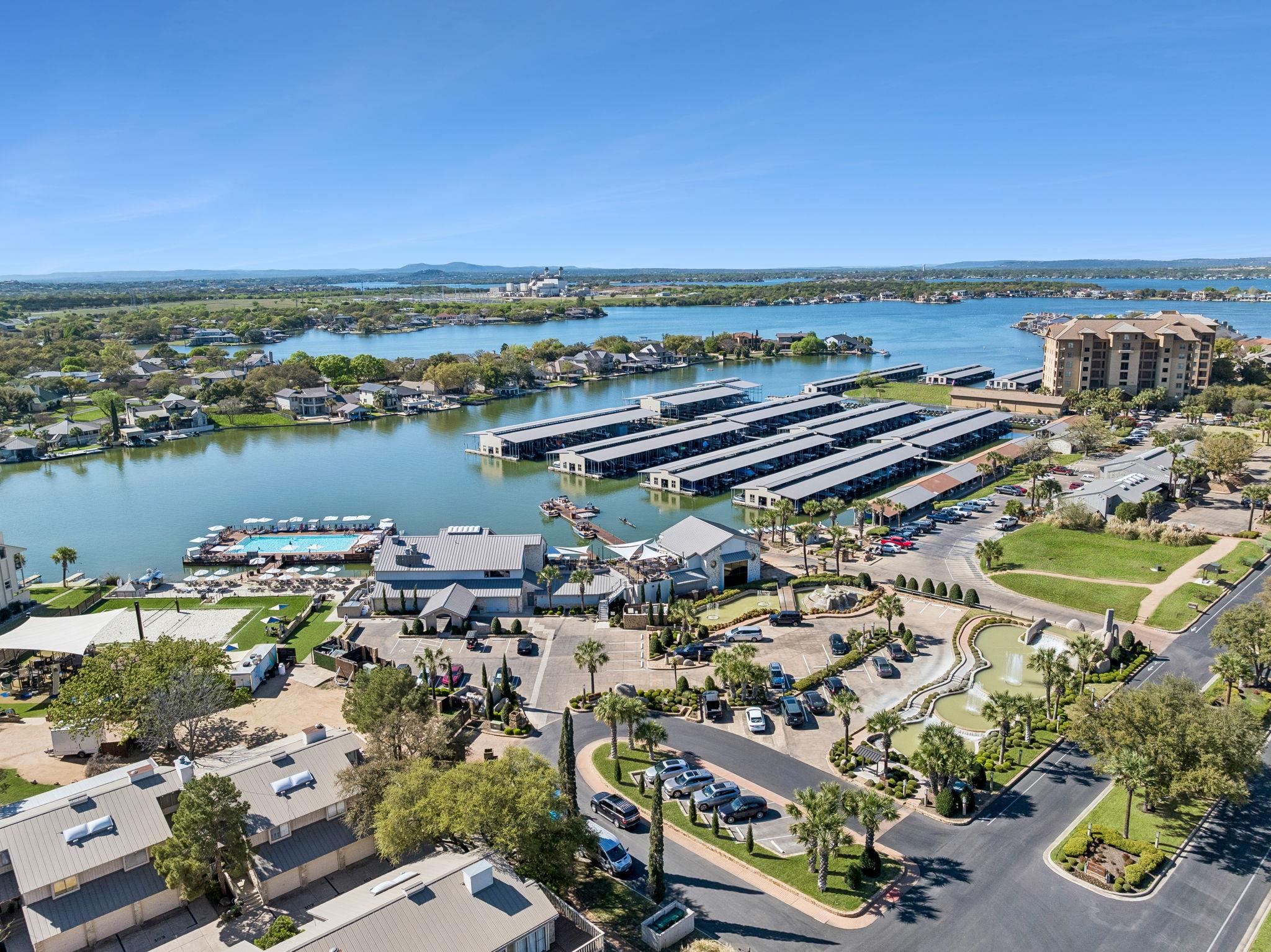 101 Island Dr, Horseshoe Bay, TX 78657