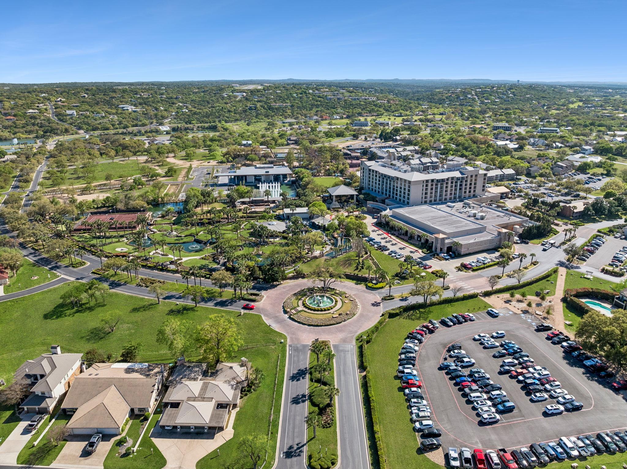 101 Island Dr, Horseshoe Bay, TX 78657