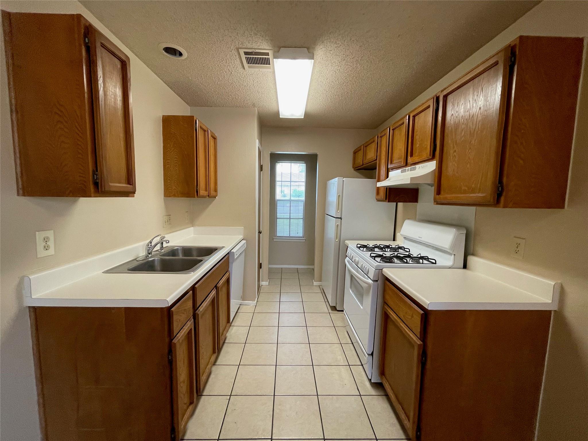 8117 West Gate Blvd # A, Austin, TX 78745