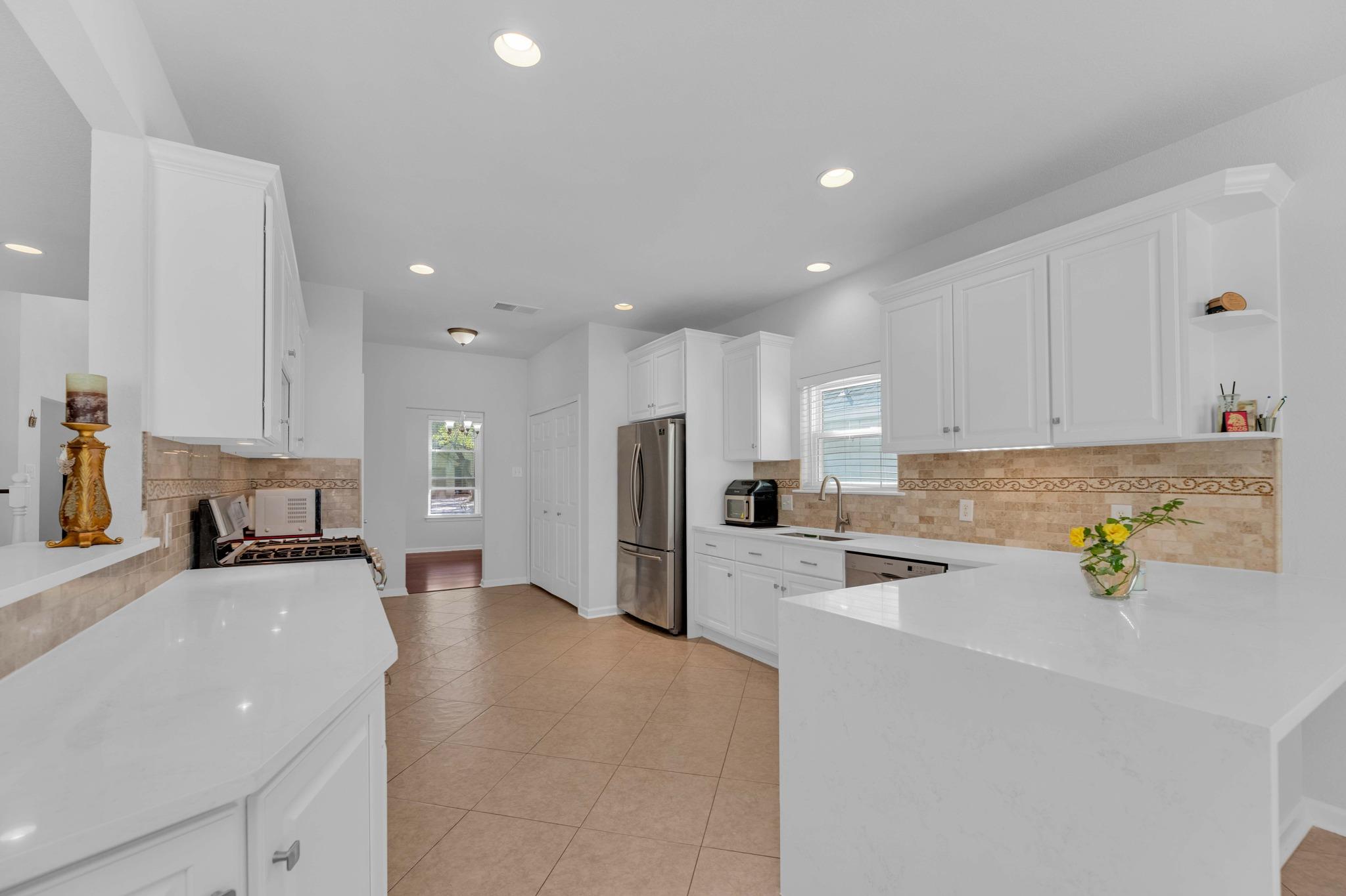 12528 Labrador Cv, Austin, TX 78729