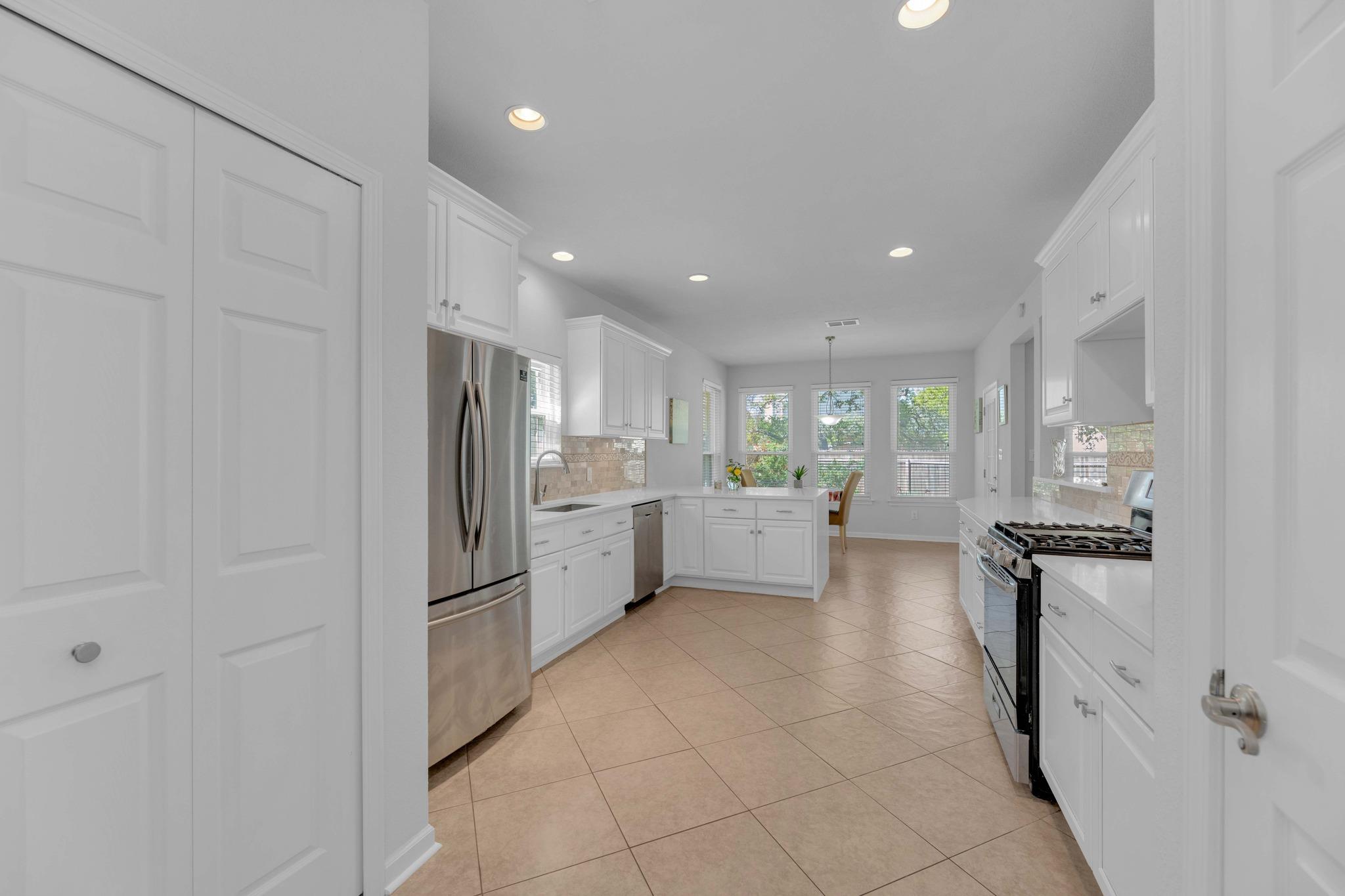 12528 Labrador Cv, Austin, TX 78729