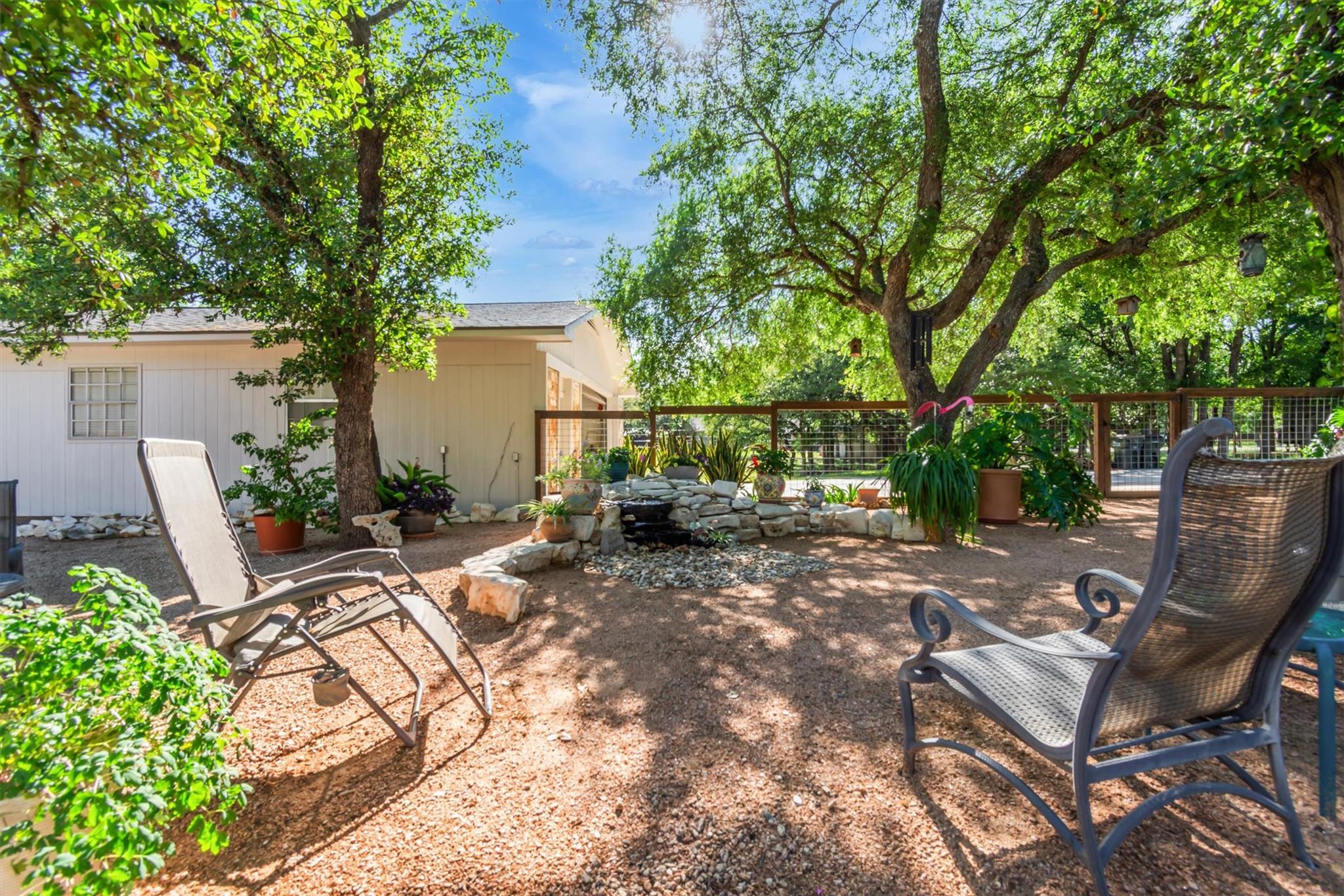 204 Mesa Dr, Georgetown, TX 78628