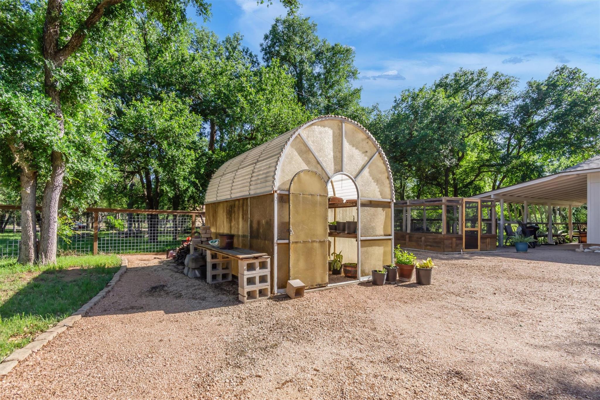 204 Mesa Dr, Georgetown, TX 78628