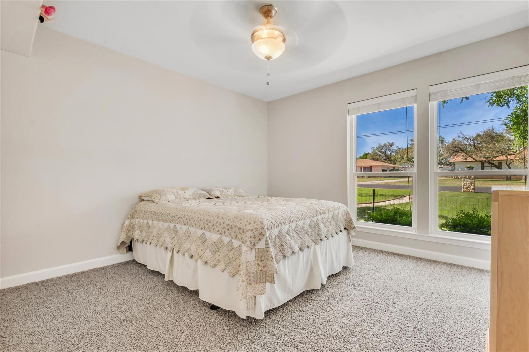 204 Mesa Dr, Georgetown, TX 78628