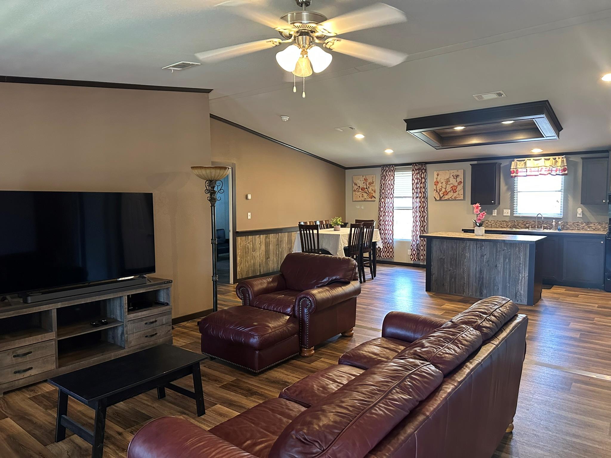 213 Susan Dr, Buda, TX 78610