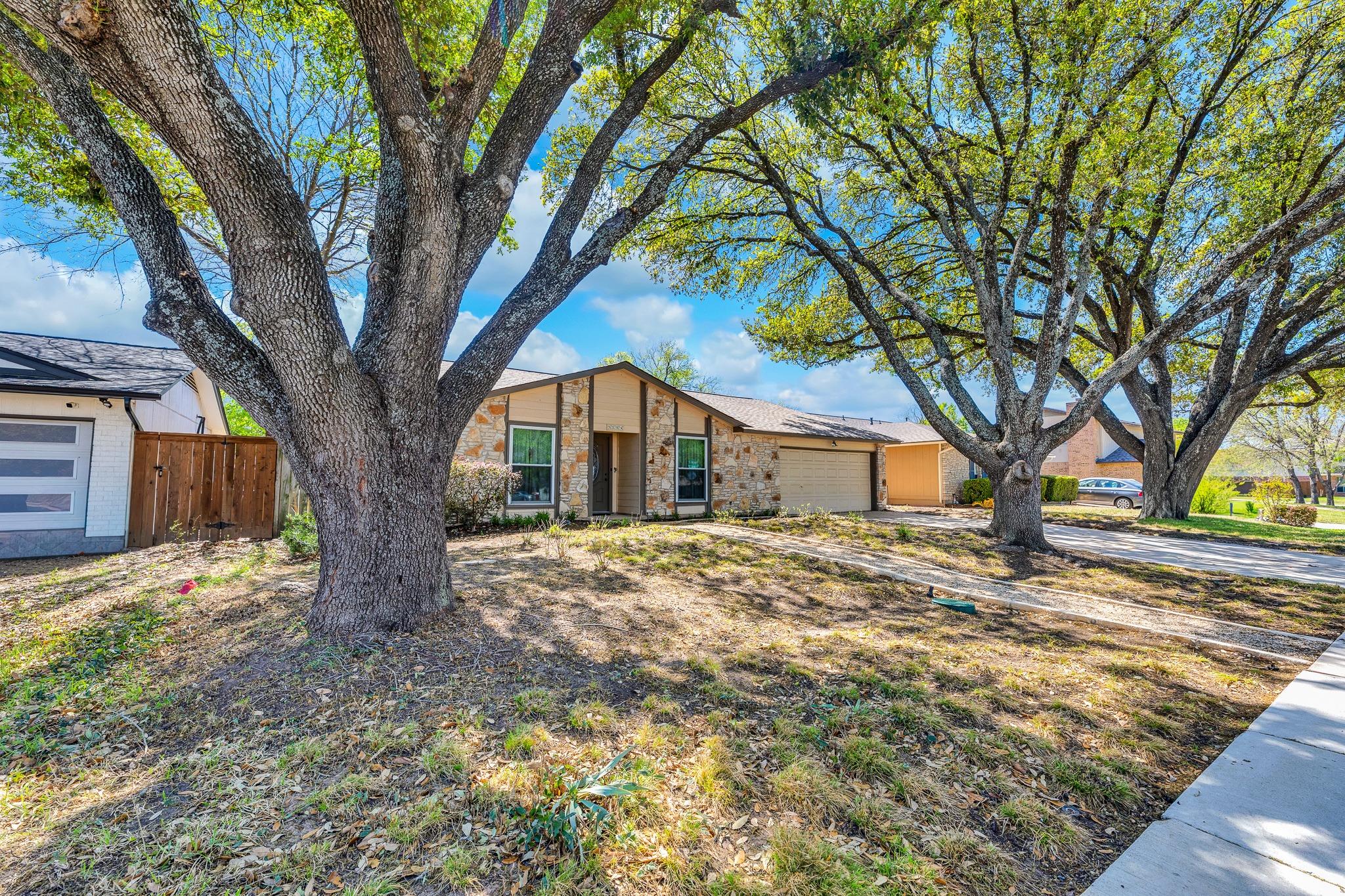 8104 Loralinda Dr, Austin, TX 78753