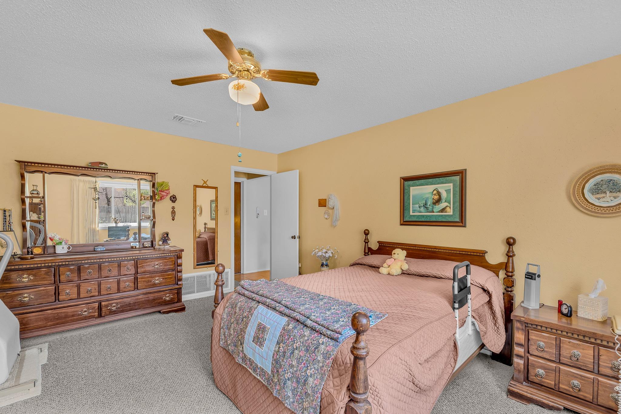 8104 Loralinda Dr, Austin, TX 78753