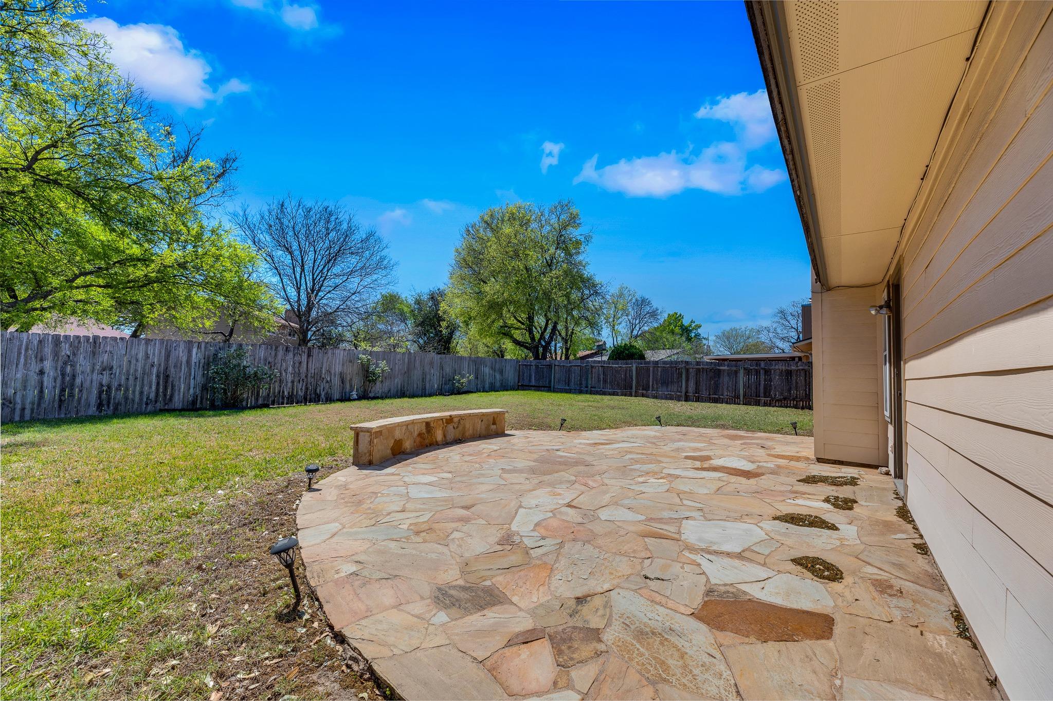 8104 Loralinda Dr, Austin, TX 78753
