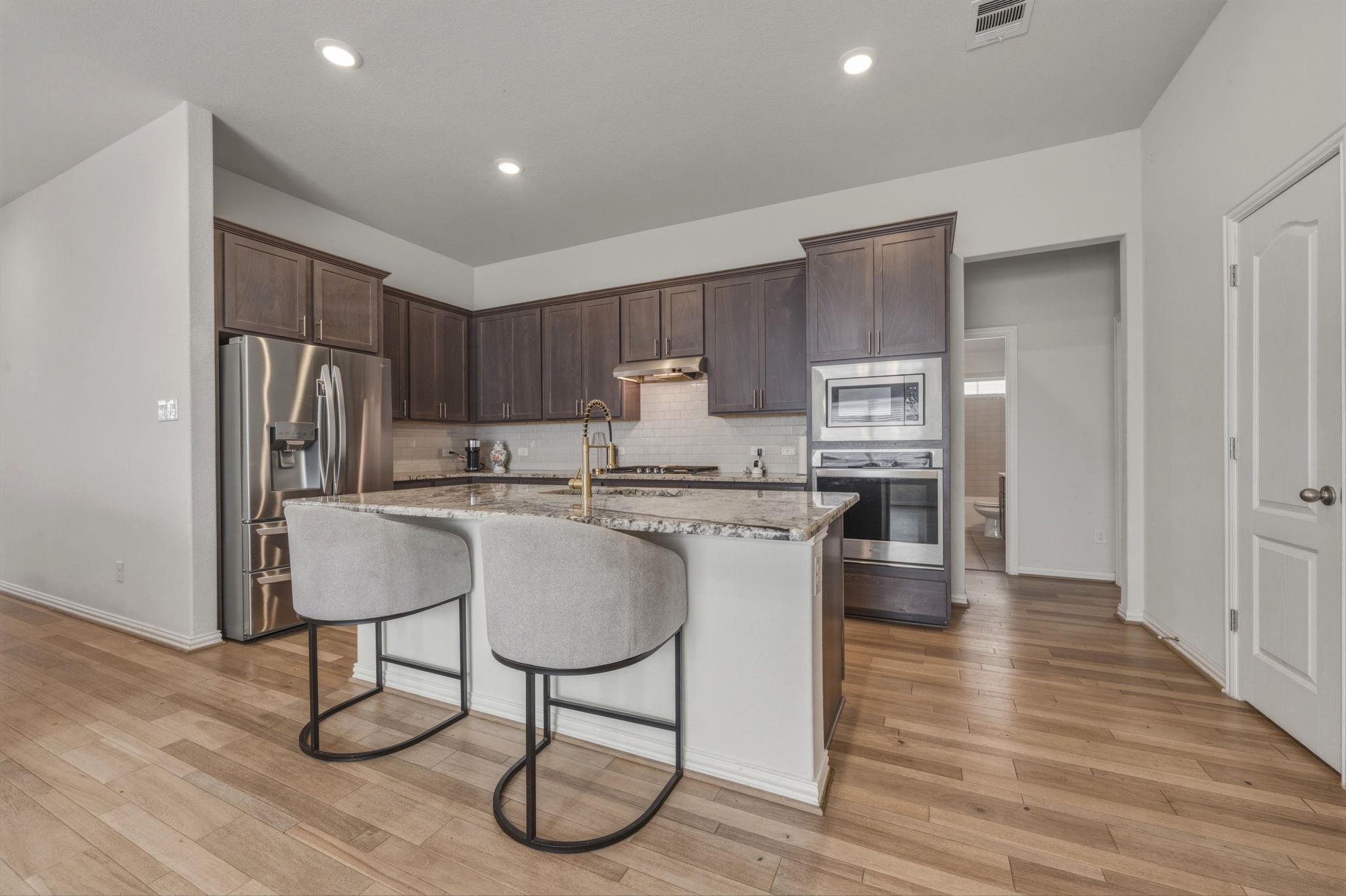 918 Leadtree Loop, Buda, TX 78610