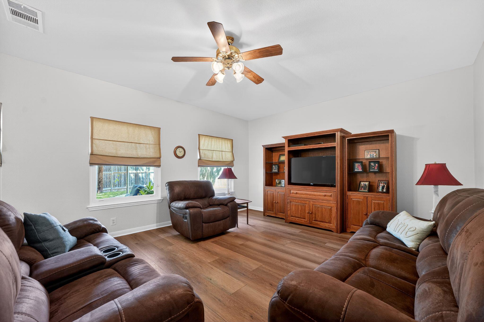 965 Rio Verde, New Braunfels, TX 78130