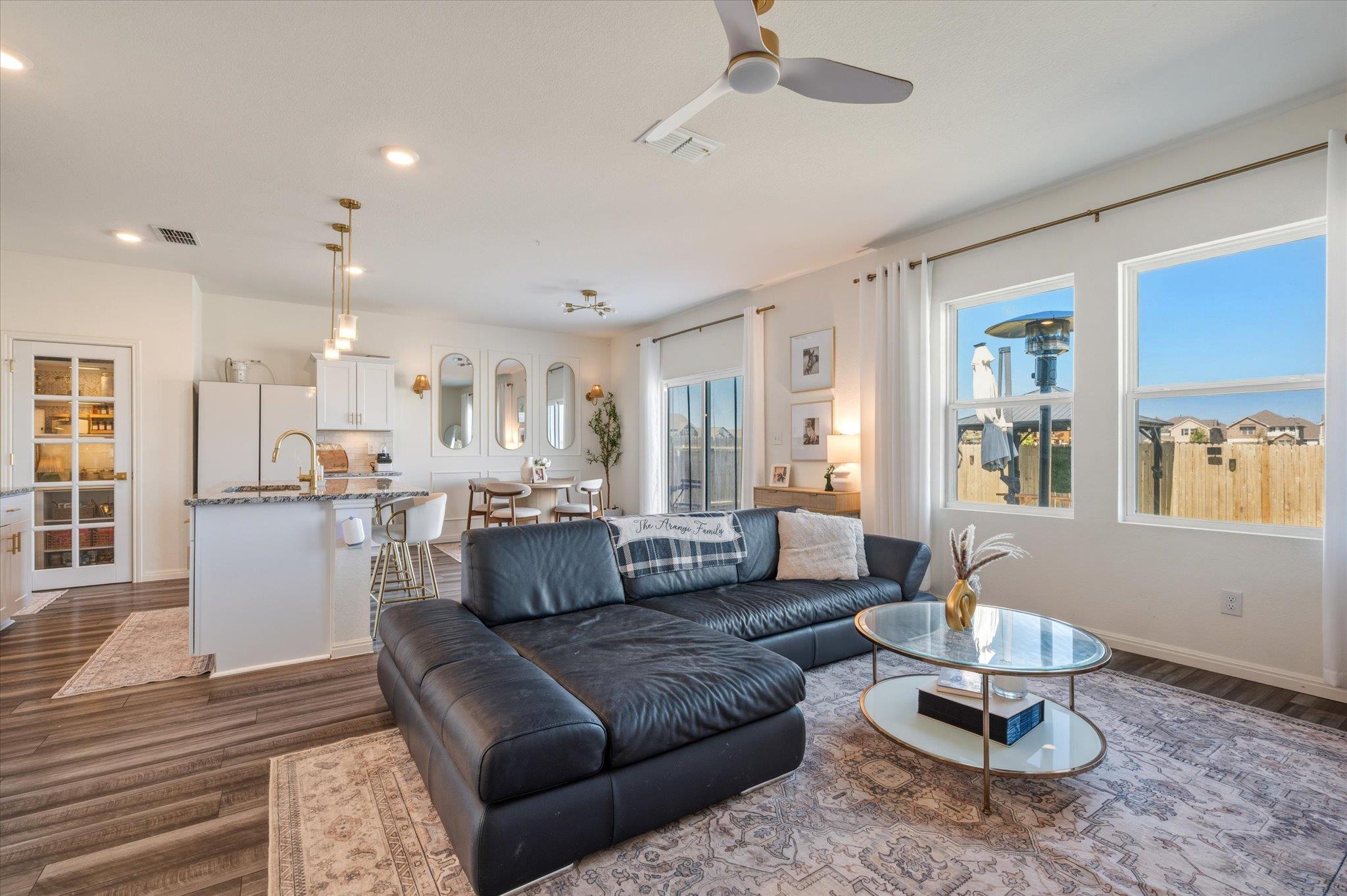 232 Waterbuck Loop Loop, Hutto, TX 78634