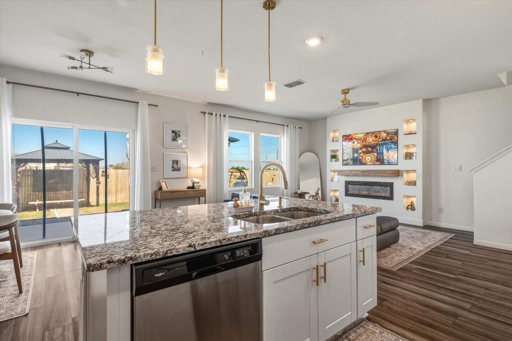 232 Waterbuck Loop Loop, Hutto, TX 78634