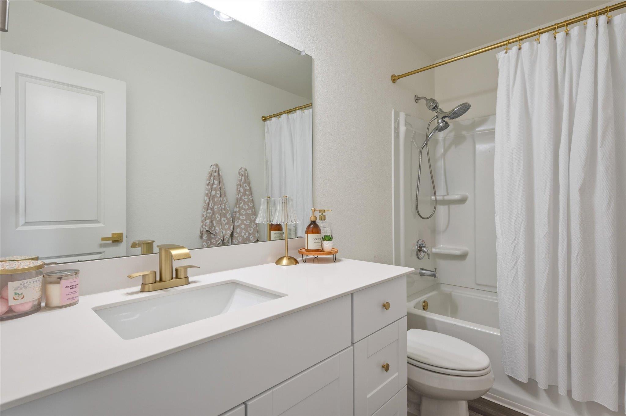 232 Waterbuck Loop Loop, Hutto, TX 78634