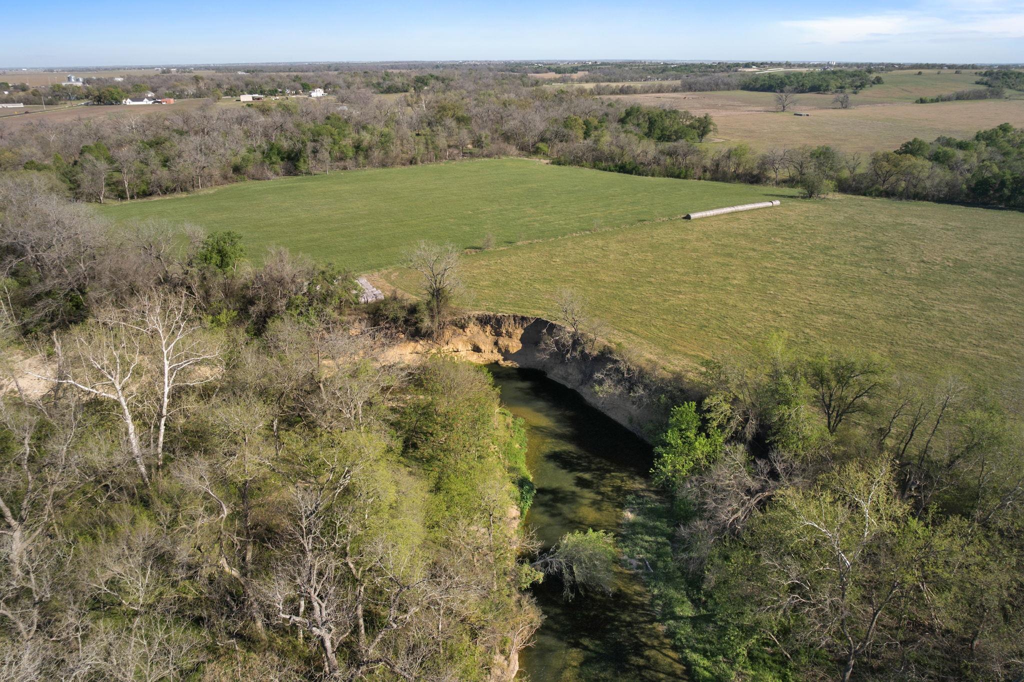 11900 Fm 1660, Hutto, TX 78634