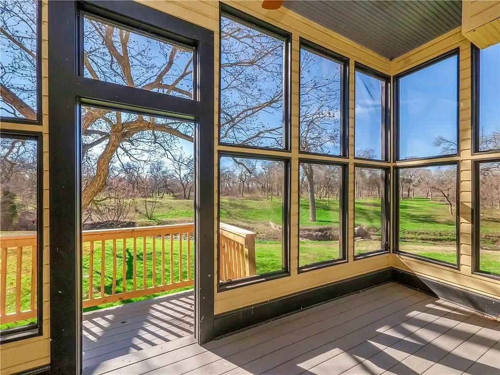 11900 Fm 1660, Hutto, TX 78634