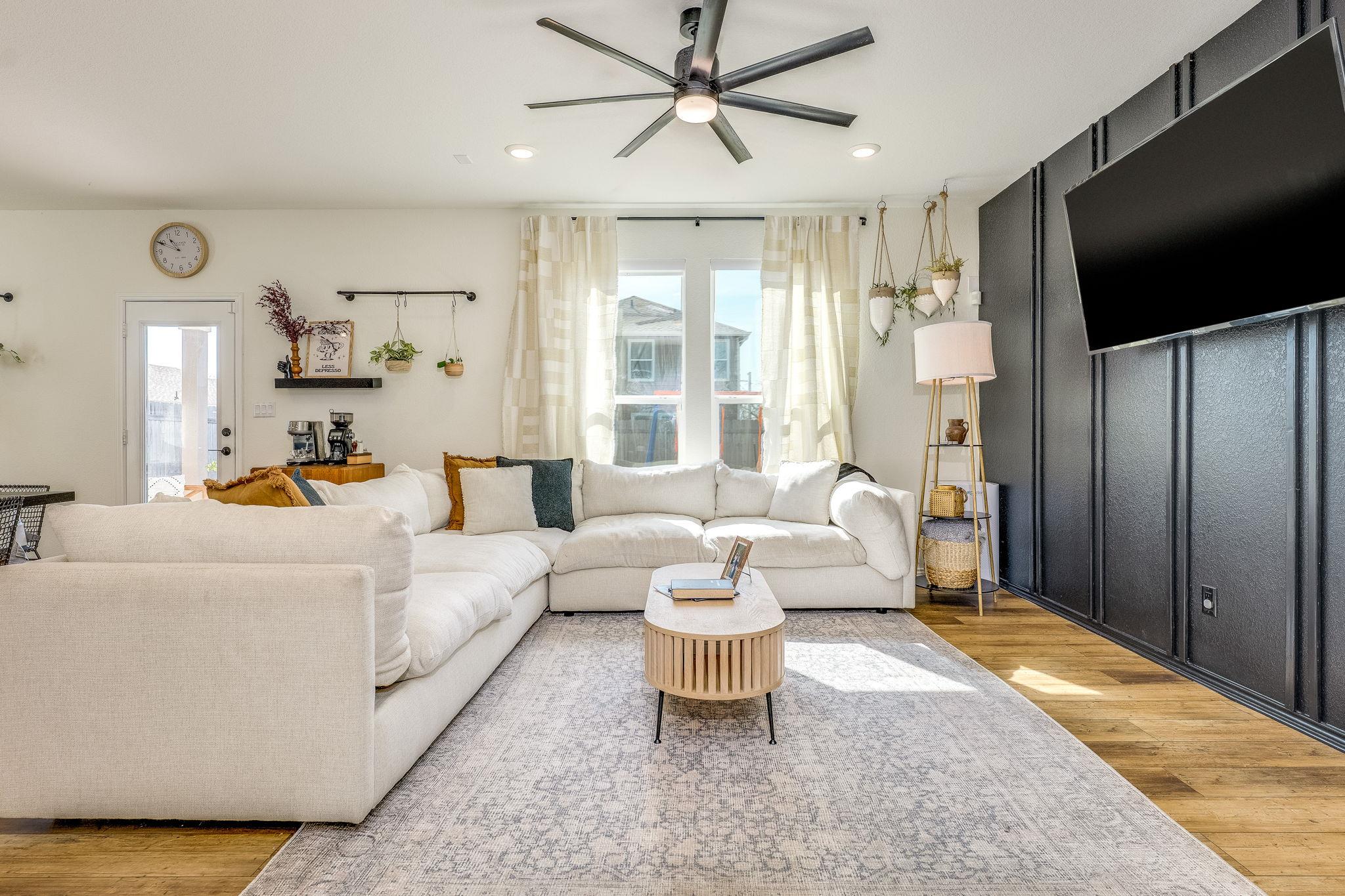 1130 Aronia Ln, Georgetown, TX 78626