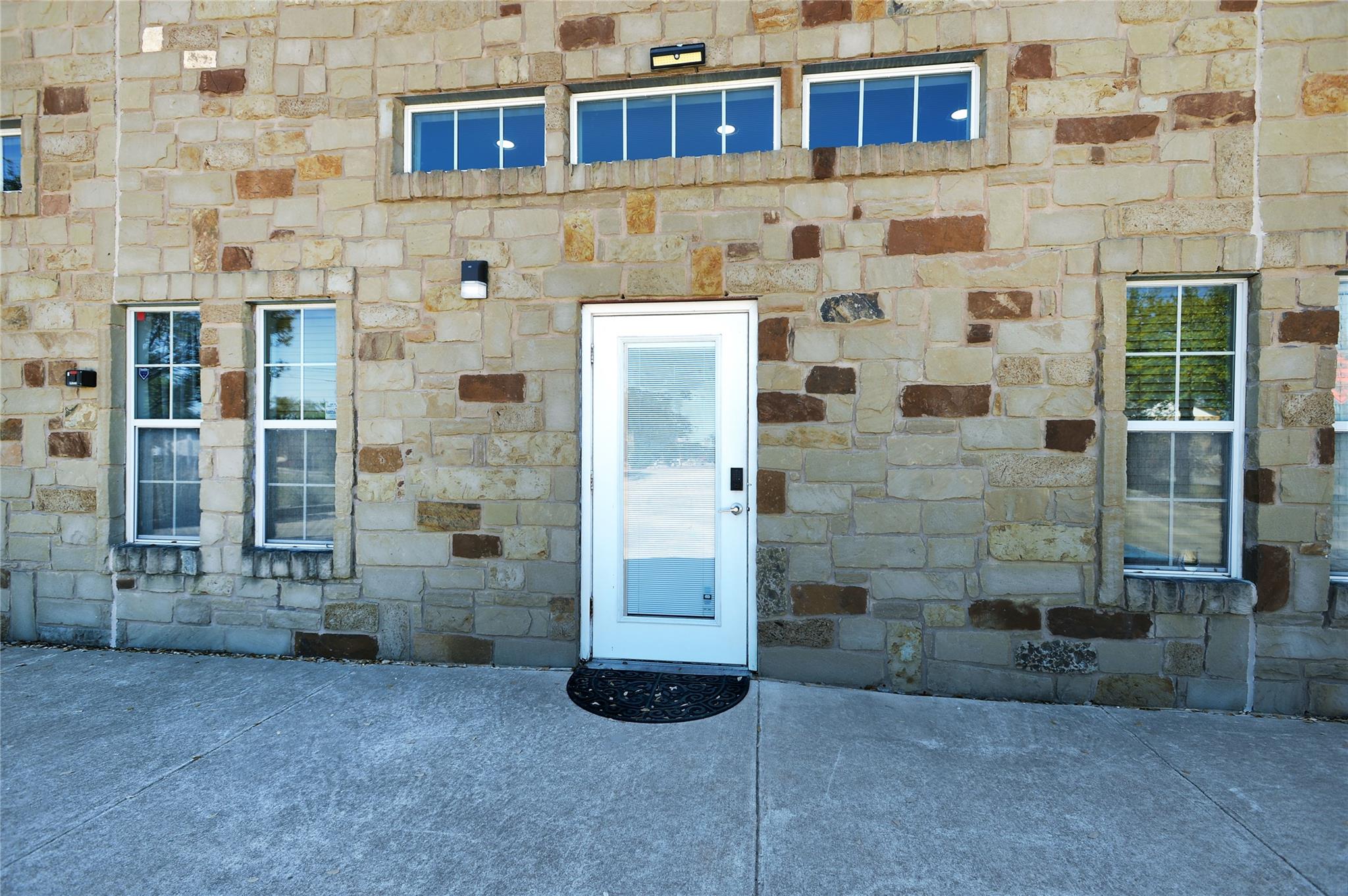 2501 S Bagdad Rd # Unit B, Leander, TX 78641