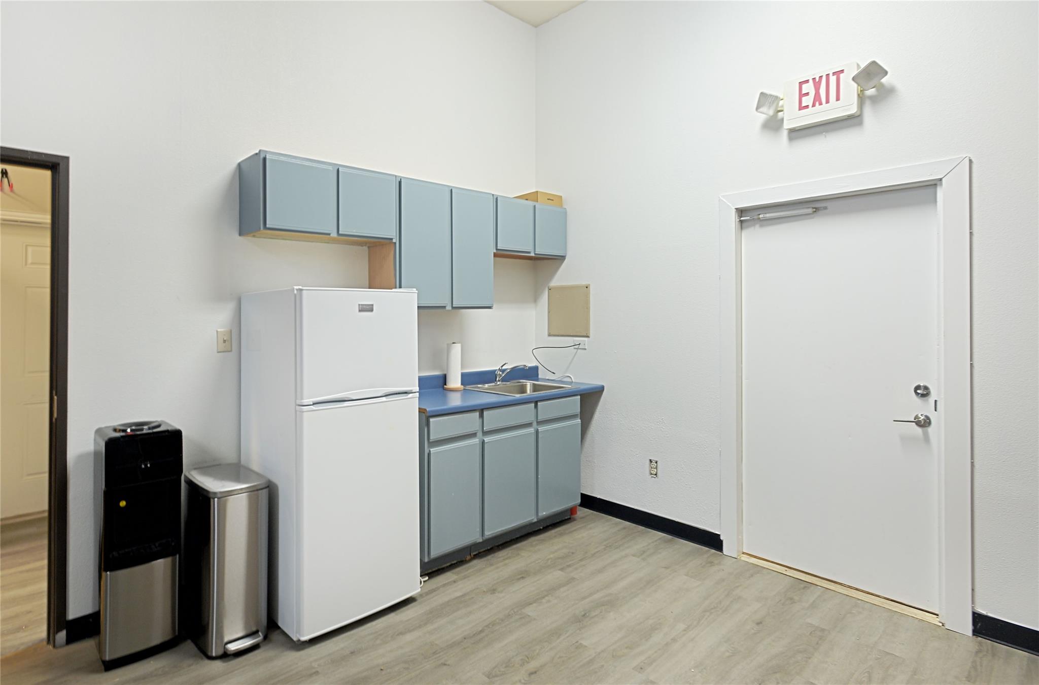 2501 S Bagdad Rd # Unit B, Leander, TX 78641