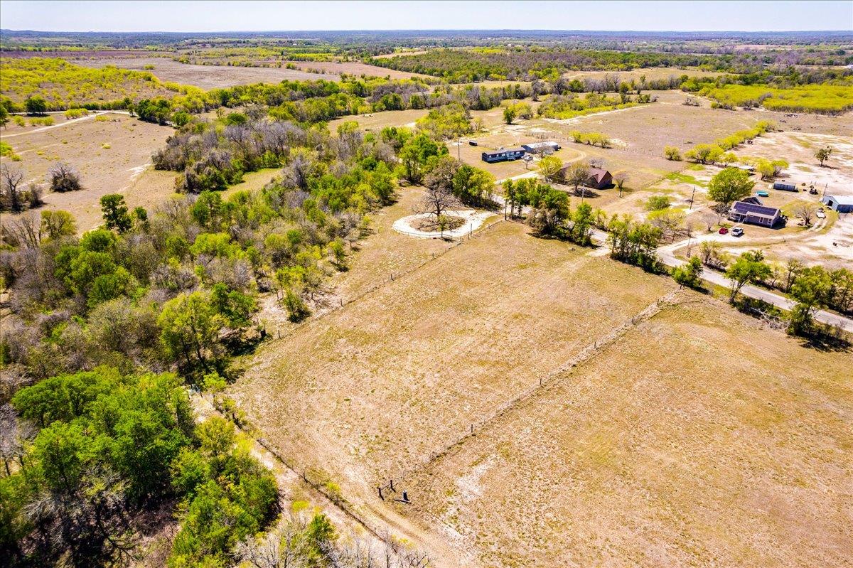 169 Sand Hill Rd, Dale, TX 78616