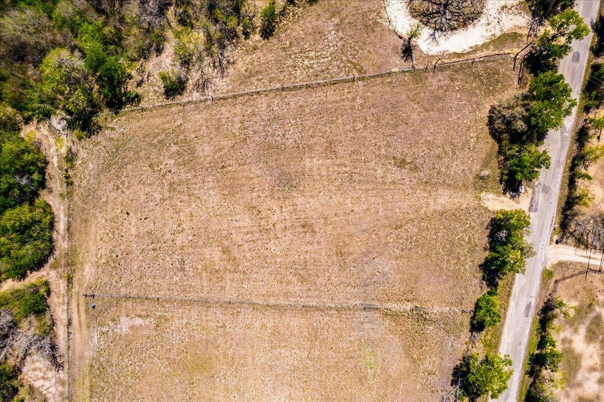 169 Sand Hill Rd, Dale, TX 78616