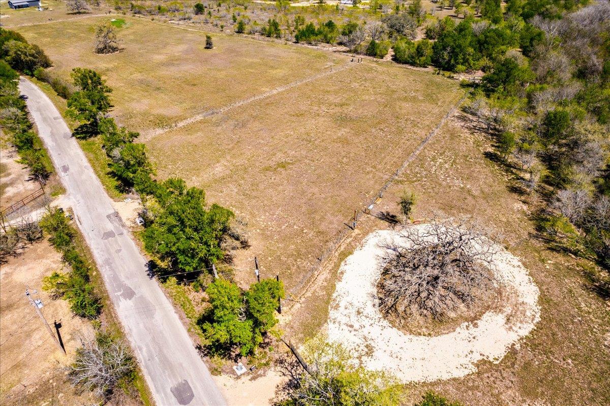 169 Sand Hill Rd, Dale, TX 78616