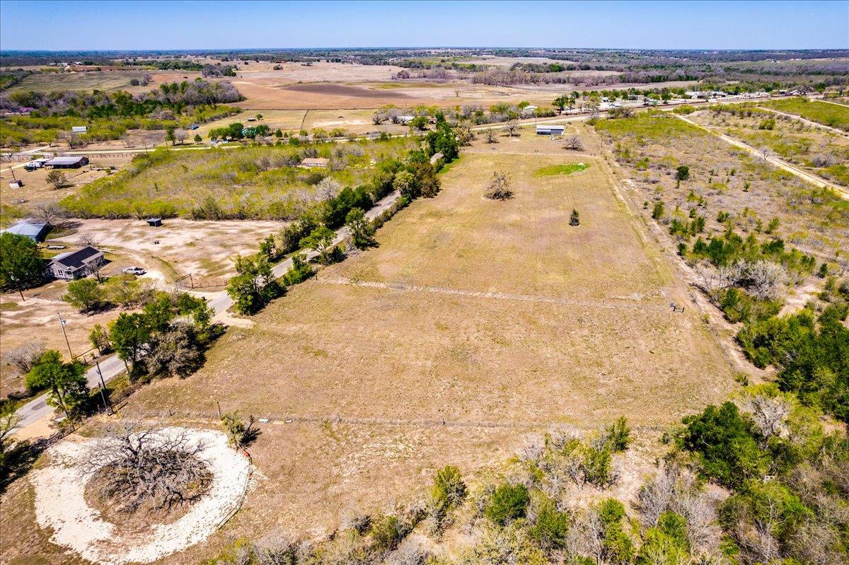 169 Sand Hill Rd, Dale, TX 78616